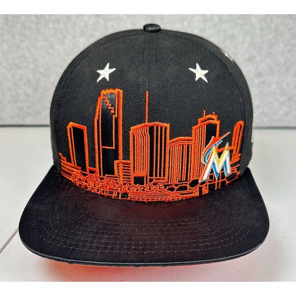 Miami Marlins New Era 9Fifty Cap Mens Black Original Fit Snapback Miami Skyline‎ - Picture 1 of 9
